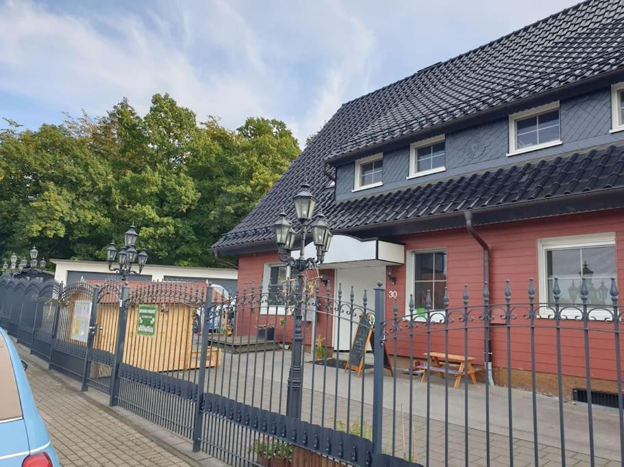 Fewo Winter In Der Villa Waldrand Mit Zwei Balkonen Bad Wunnenberg Bagian luar foto